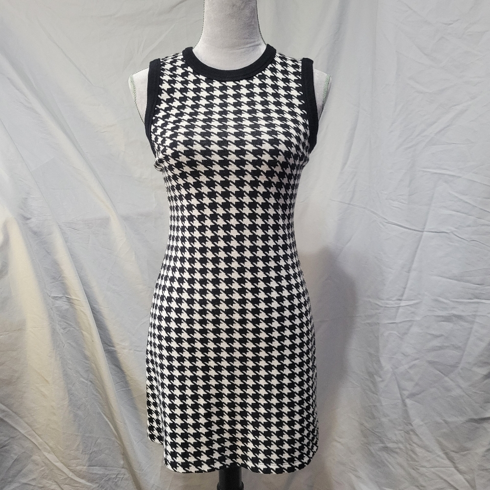H&M Black White Houndstooth Sweater Dress 6